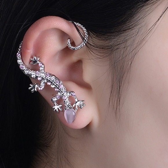 🦎 Rhinestone Gecko Pierced Ear-cuff - Picture 5 of 8